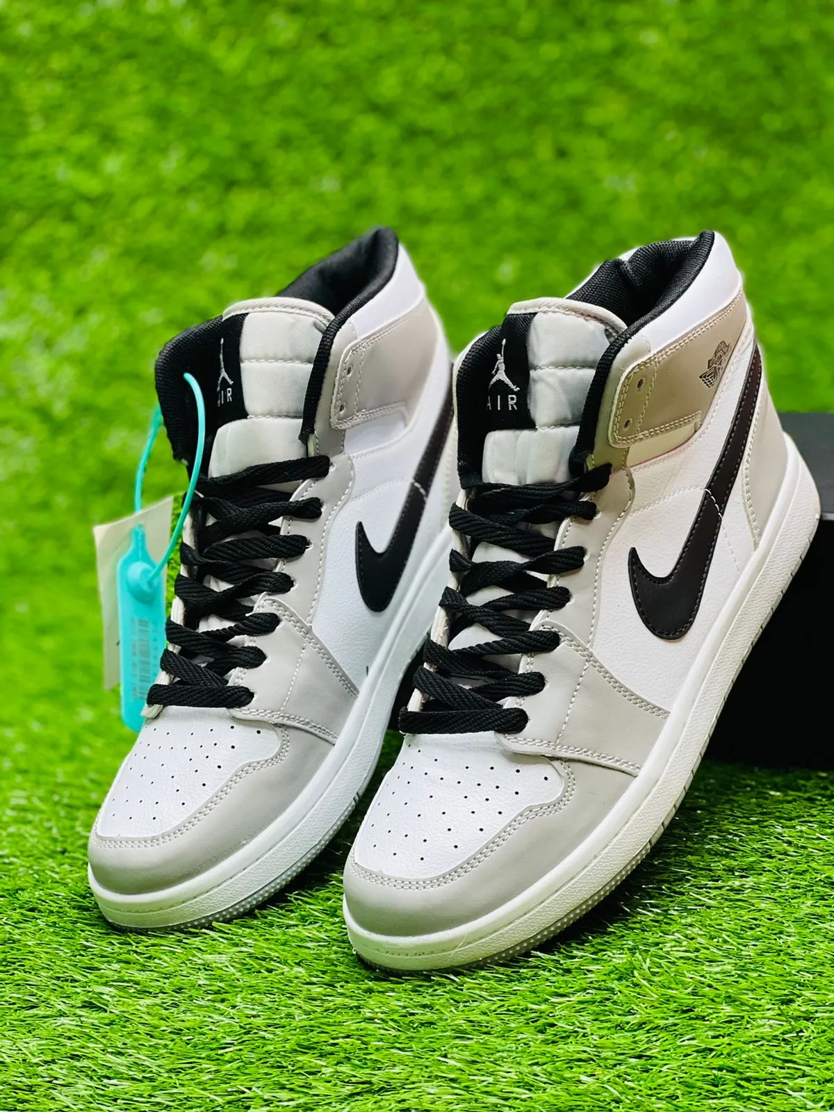 AJ 1 Smoke Gray - Mid