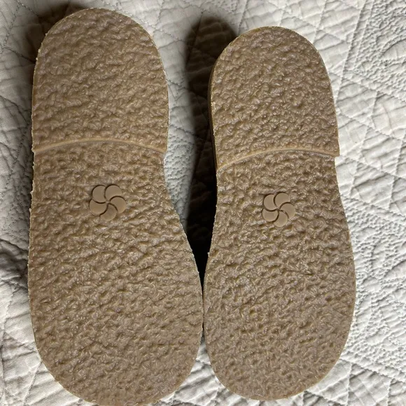 Aster Maryjane rubber sole leather