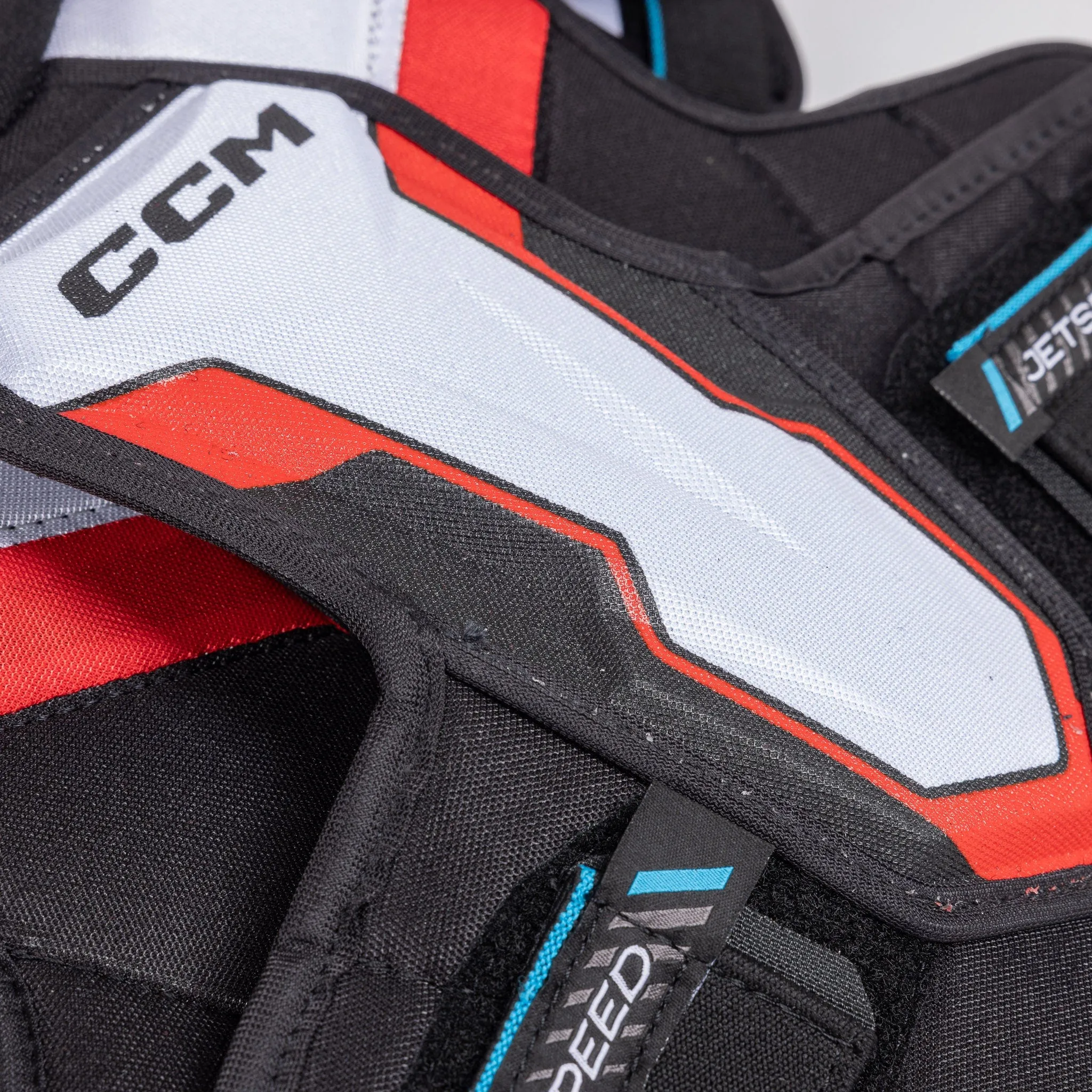 CCM Jetspeed Vibe Senior Hockey Shoulder Pads - (2023)