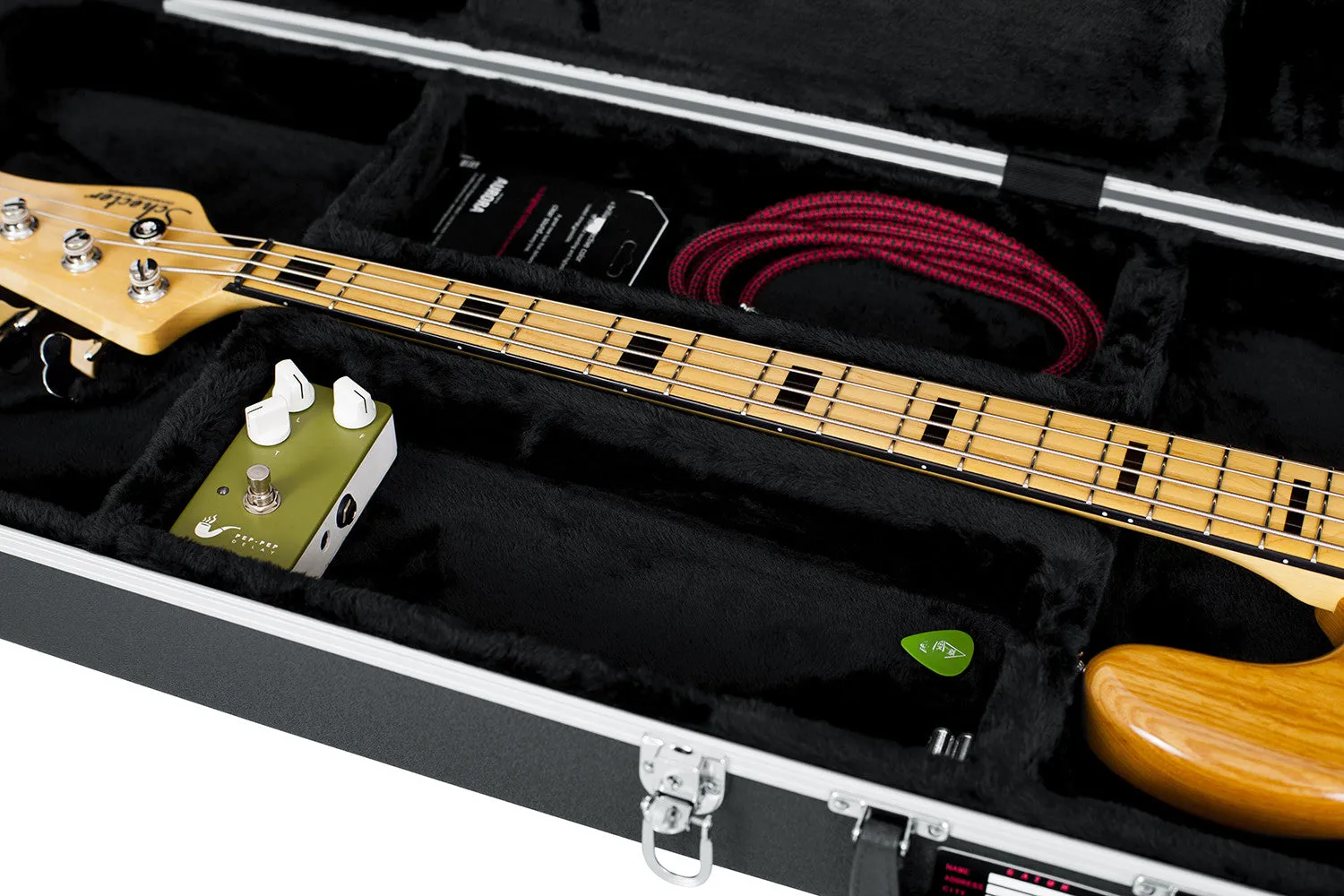 Deluxe Molded Case for Bass Guitars