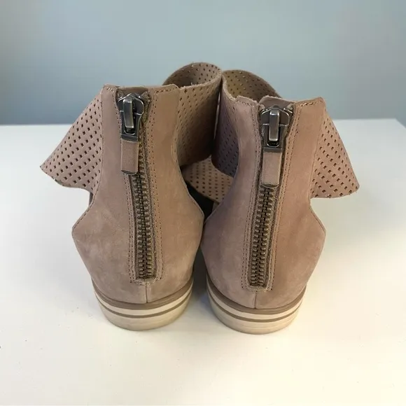 Eileen Fisher Sport Taupe Tumbled Perforated Leather Wedge Platform Sandal 8