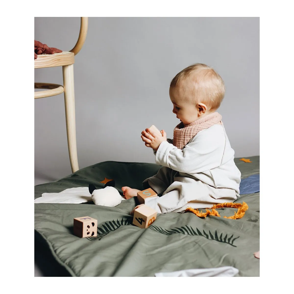 Glenn Activity Blanket - Faune green