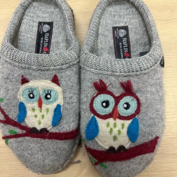 Haflinger Women’s Olivia Owl Silver Grey Wool Size 6.5 EUC