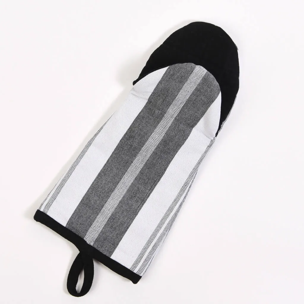 Hand Woven Barbecue Mitt | Black & White