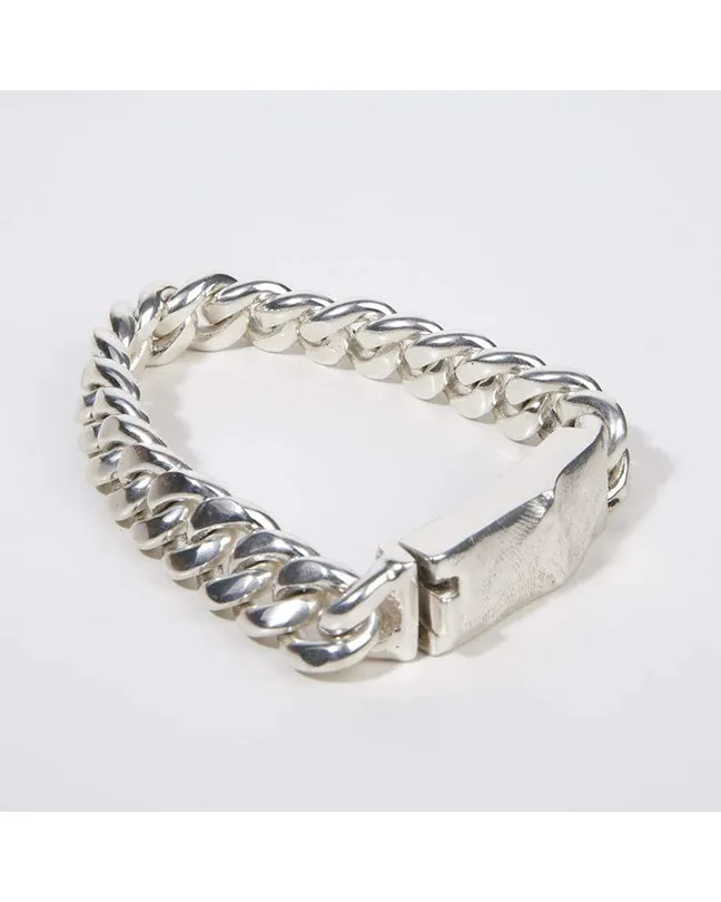 Heavy chain bracelet with molded clasp in silver