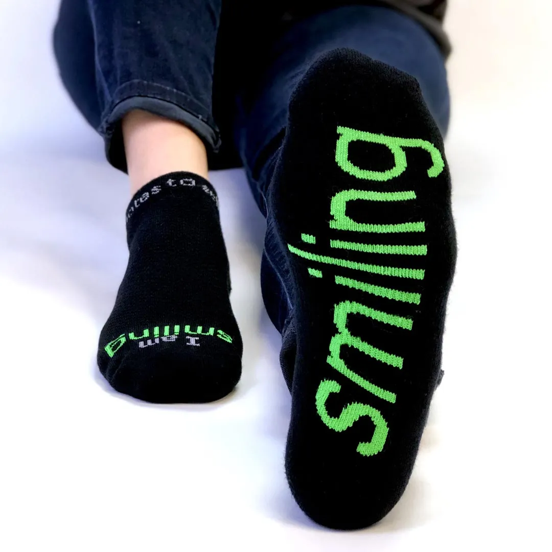 I am smiling® black low-cut socks
