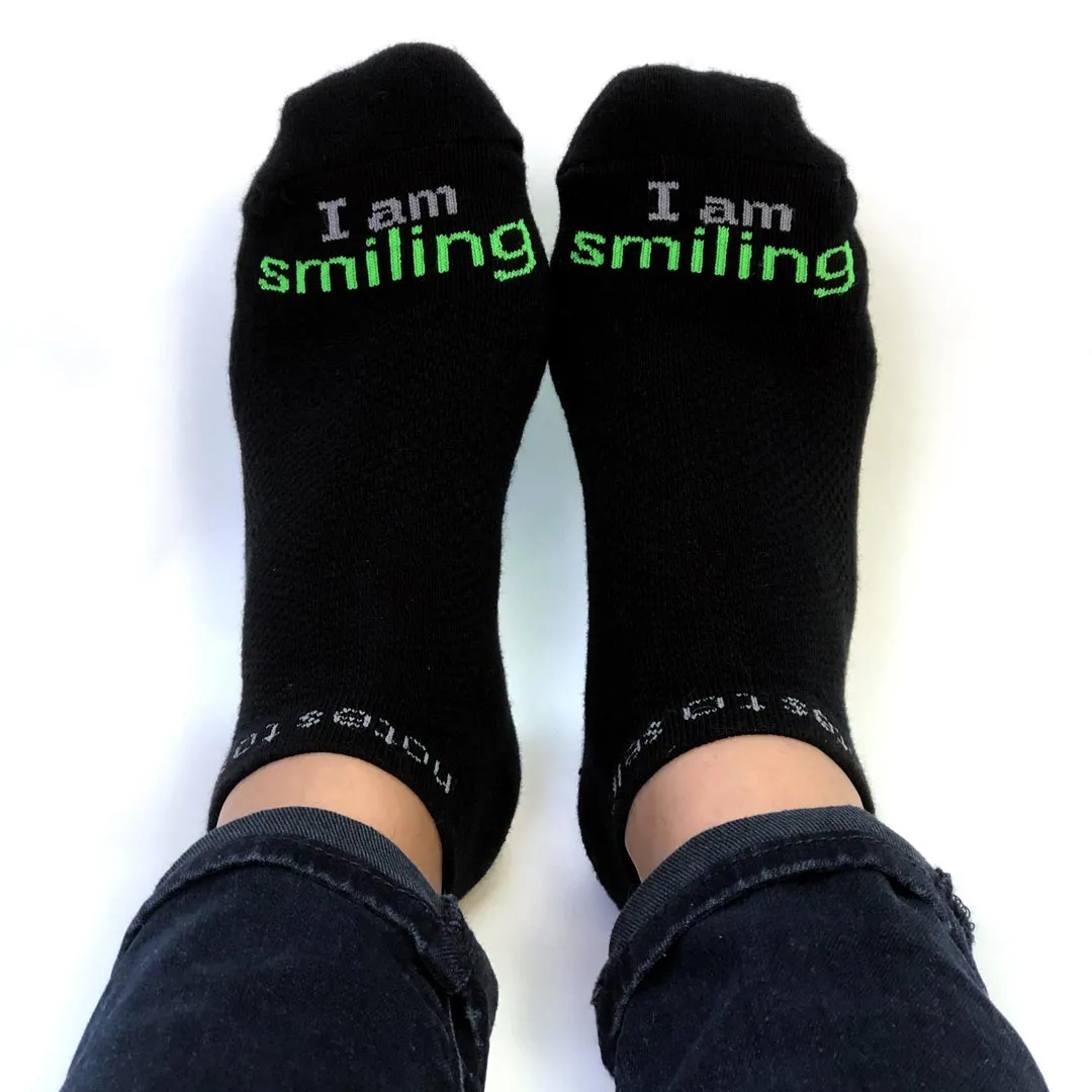 I am smiling® black low-cut socks