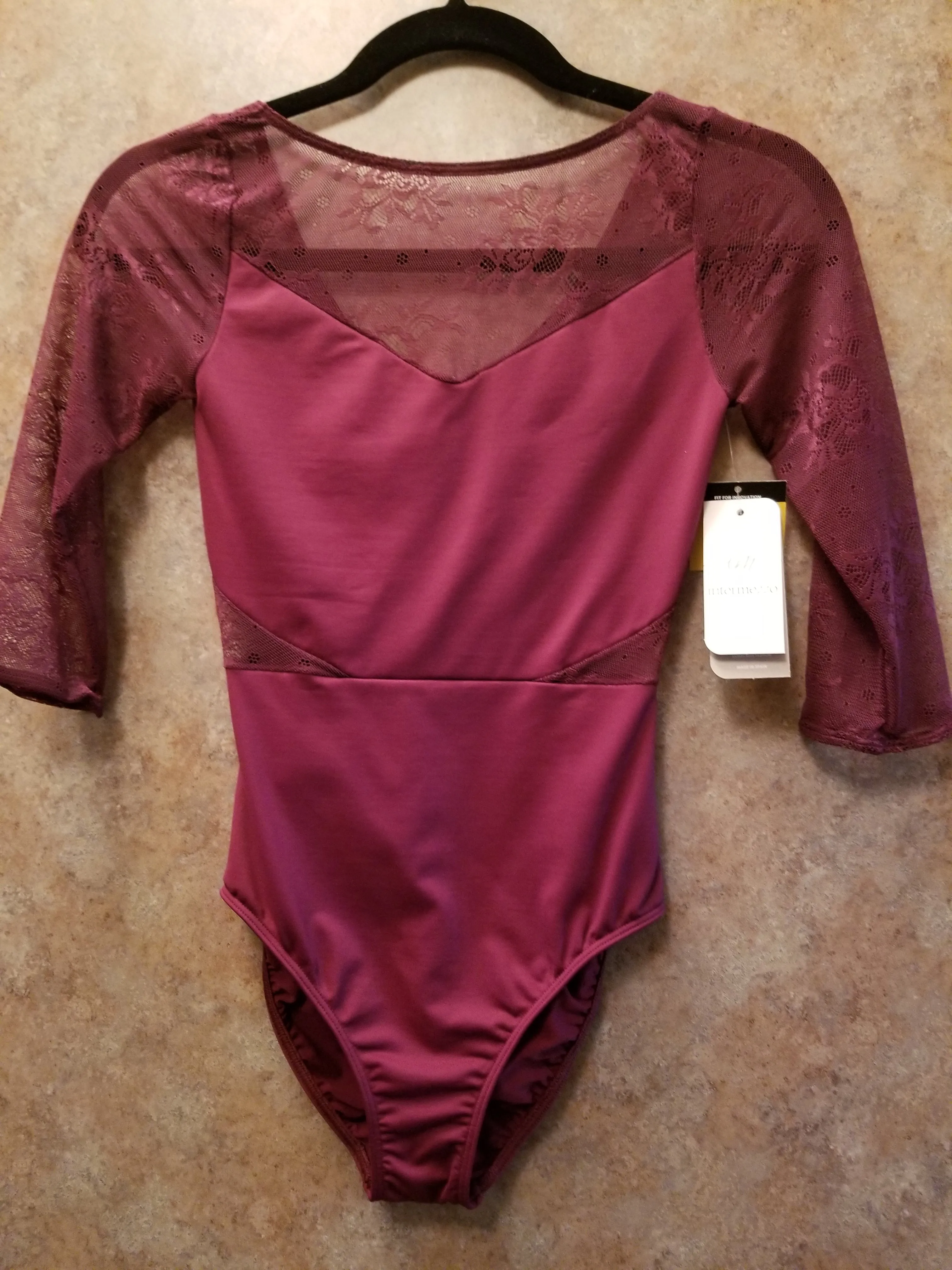 Intermezzo 31625 Aurora 3/4 Lace Sleeve Leo