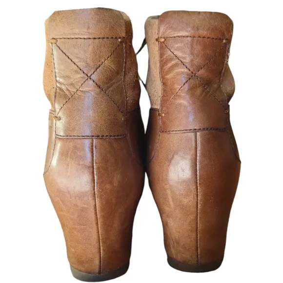 Merrell Wedgetarian Lexi Boots Size 8.5 Lace Up Wedge Bootie