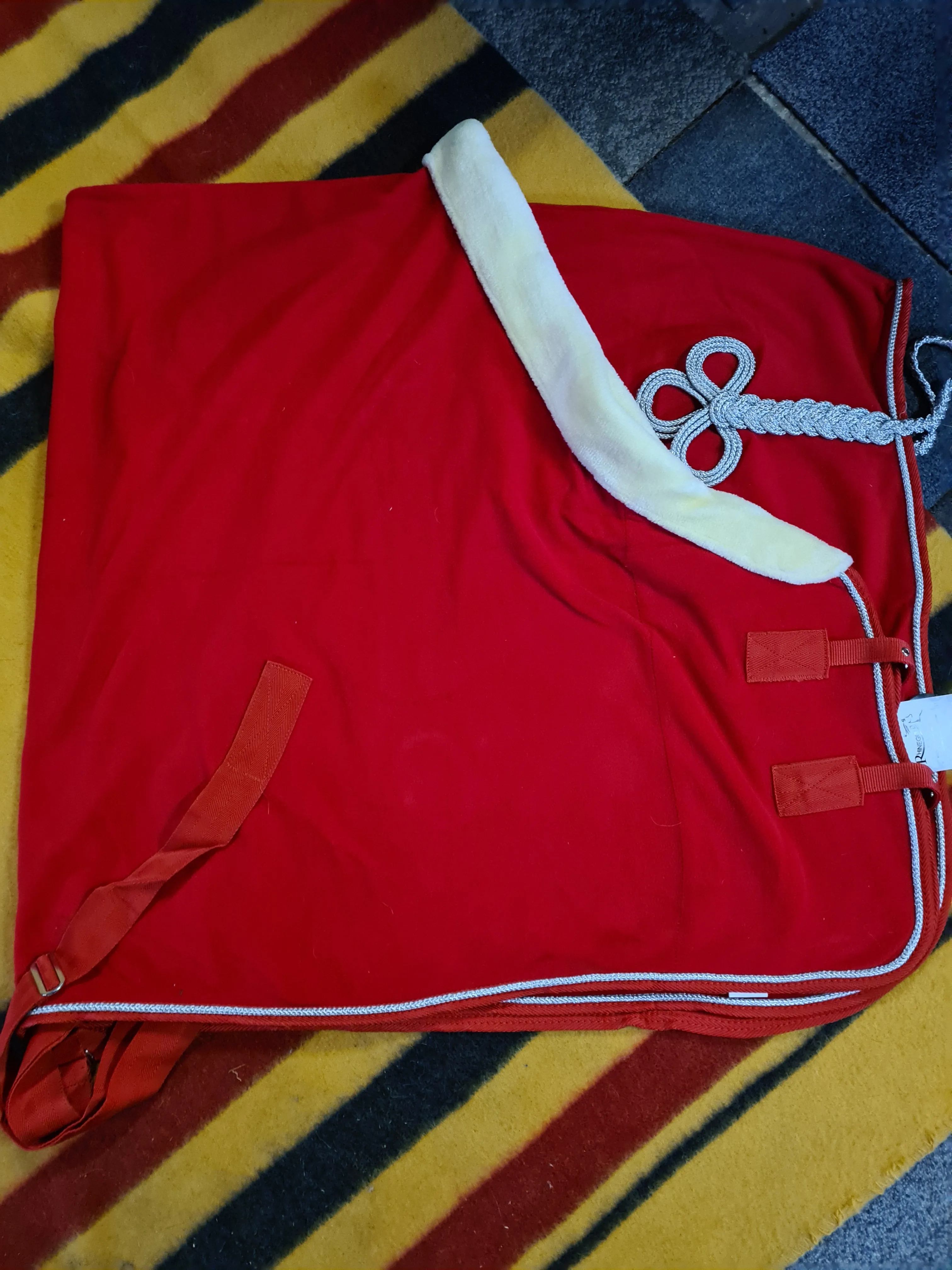 NEW rhinegold elite show/travel fleece red sizes 5'6 to 7'3