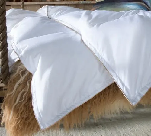 Nimbus Gold 100 % Hungarian Goose Down Duvet