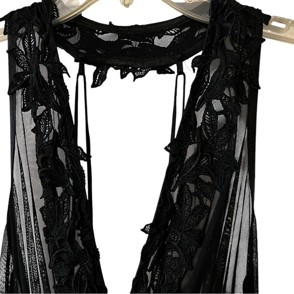Stunning Flora Nikrooz Sheer Mesh Long Nightgown With Leaf Applique Halter neck