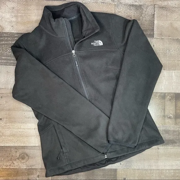 The North Face Like New Thick Fleece Jacket size Medium