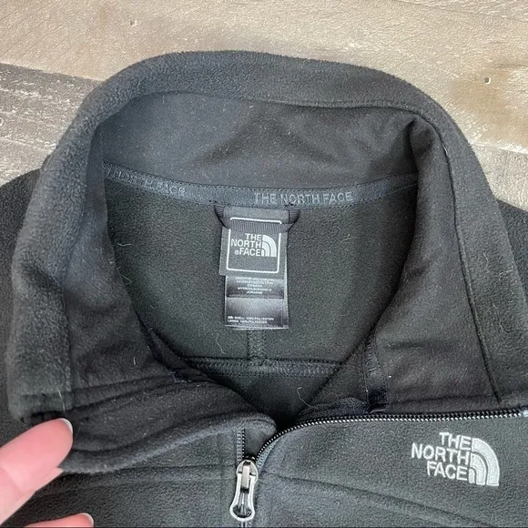 The North Face Like New Thick Fleece Jacket size Medium