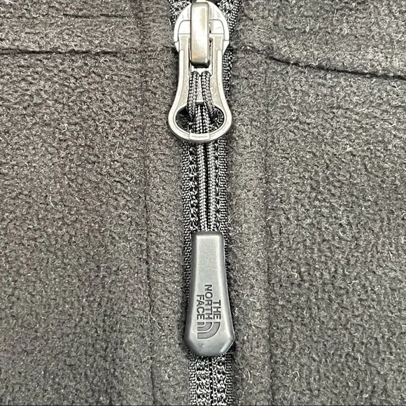 The North Face Like New Thick Fleece Jacket size Medium