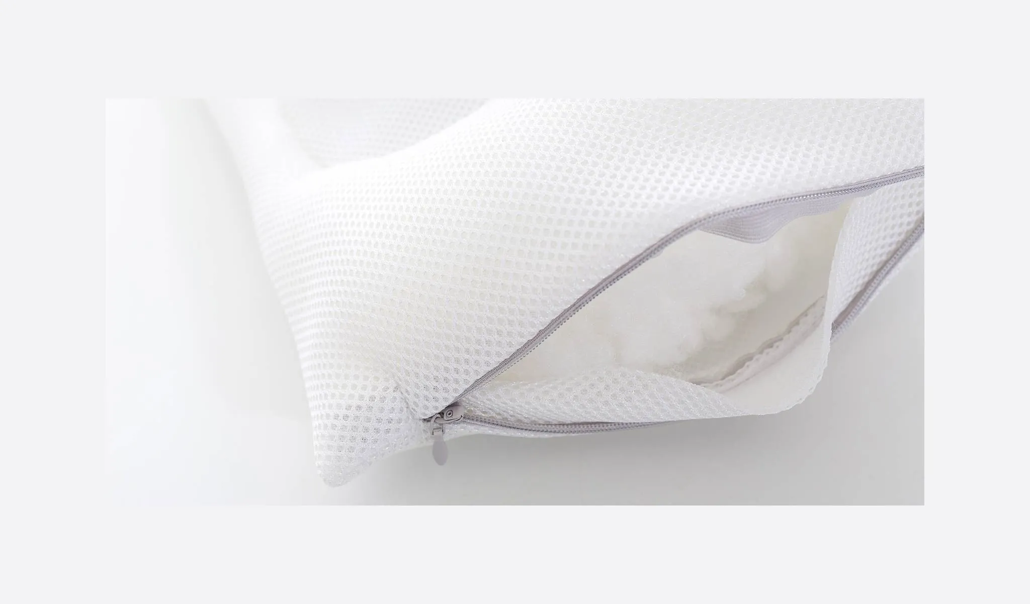 Traeumeland Baby Pillow CareFor Maxi (6-18 months)