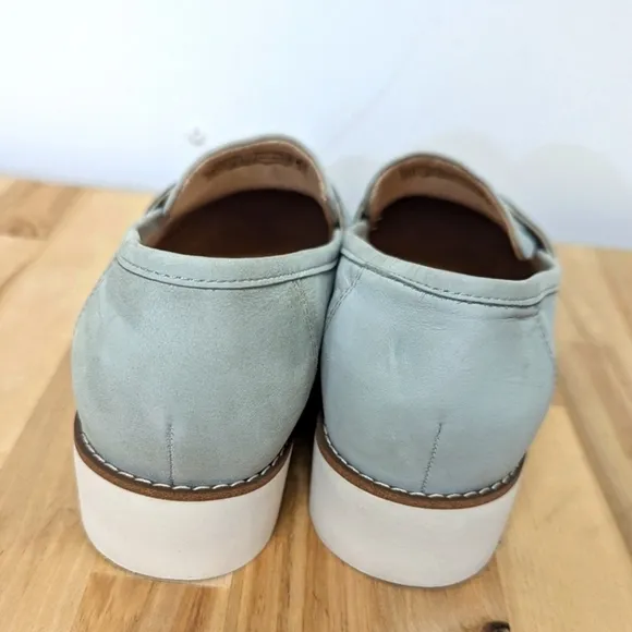 Vionic Pastel Green Suede Lug Sole Loafer Slip On Chunky Flat Leather 6.5 Cheryl