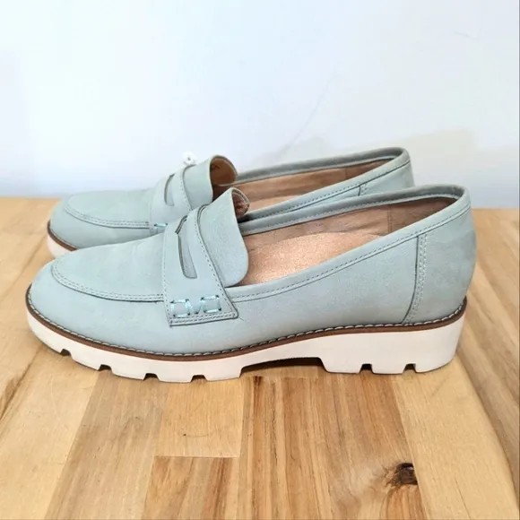 Vionic Pastel Green Suede Lug Sole Loafer Slip On Chunky Flat Leather 6.5 Cheryl