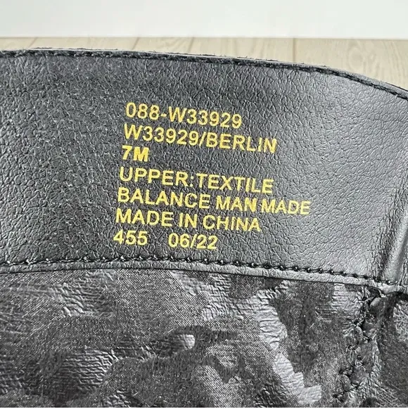 White Mountain Women's Berlin Tall Shaft Buckle Detailed Boots 7M Black $109
